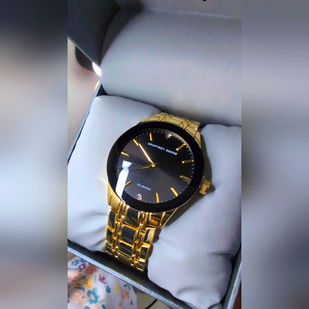 Geoffrey Beene Golden MEN's Watch